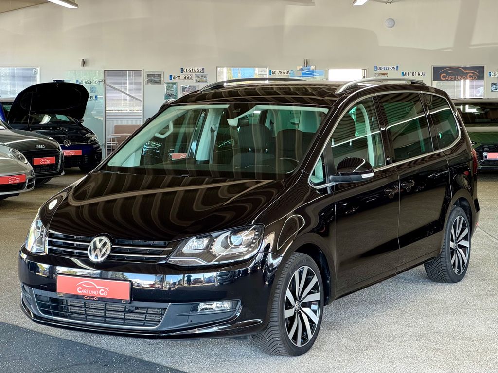 Bild des Angebotes Volkswagen Sharan DSG 7Sitz AHK*STHZ*APP*LED*SHZ*ACC*PAN*RK