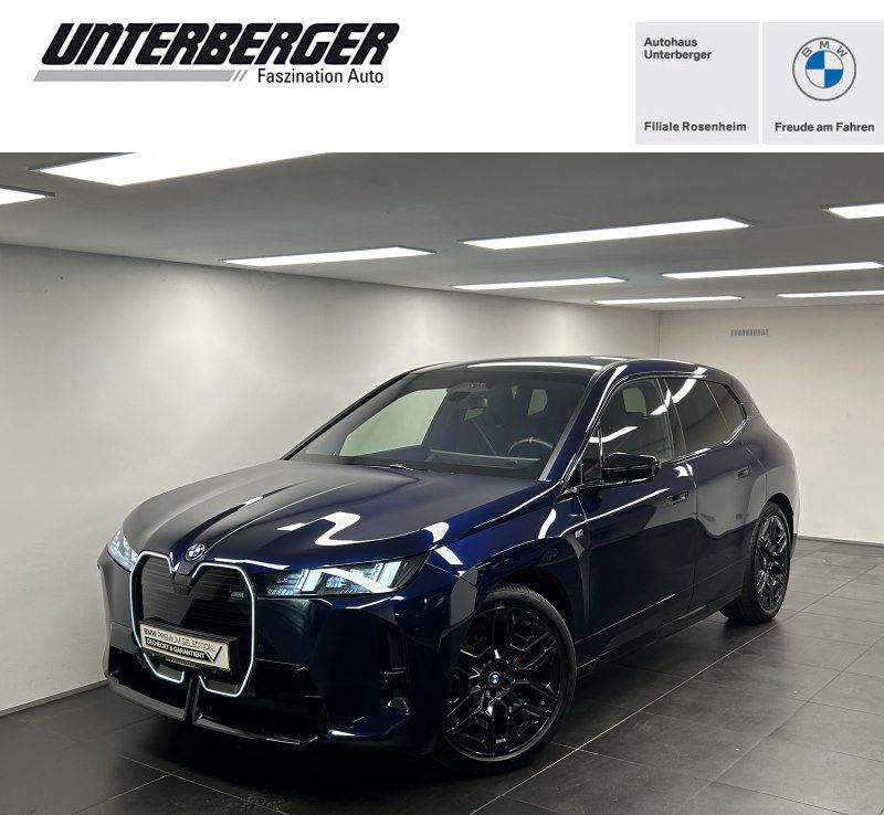 Bild des Angebotes BMW iX M70 xDrive HK HiFi DAB Aktivlenkung LED AHK