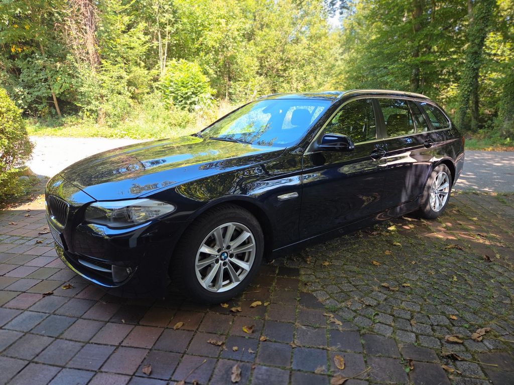 Bild des Angebotes BMW 530d Touring -