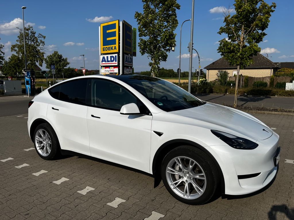 Bild des Angebotes Tesla Model Y Hinterradantrieb RWD Standard Range