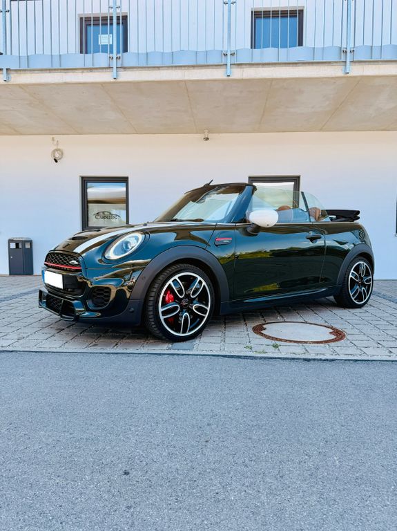 Bild des Angebotes MINI JCW Cabrio Rebellgreen + braun,H/K,Connected XL