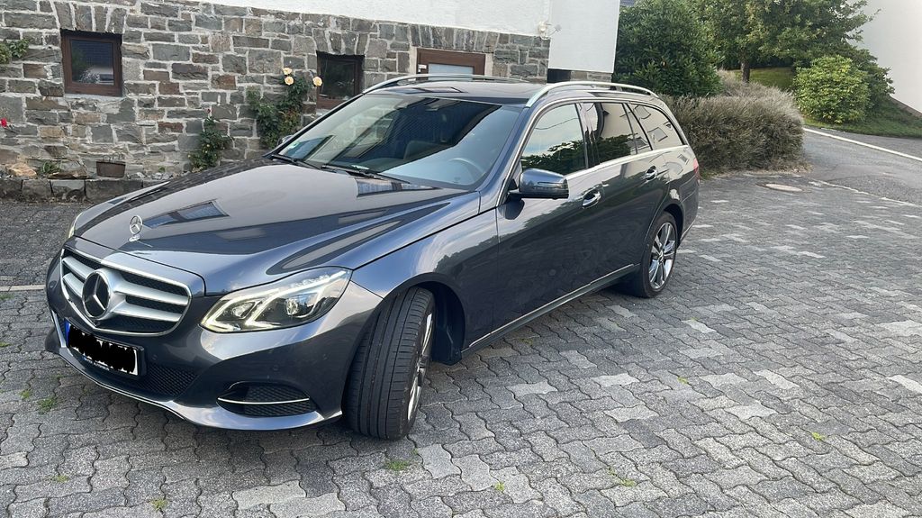 Bild des Angebotes Mercedes-Benz E 350 BlueTEC 4MATIC T ELEGANCE ELEGANCE