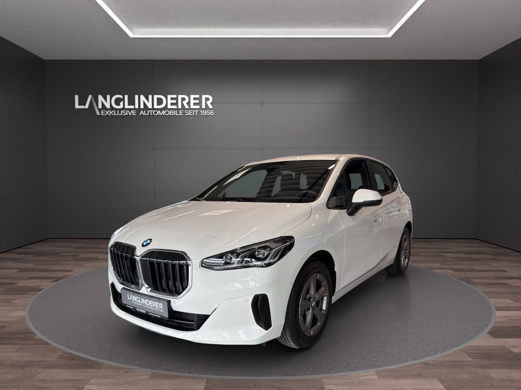 Bild des Angebotes BMW 218i Active Tourer PremiumPaket Rückfahrkamera