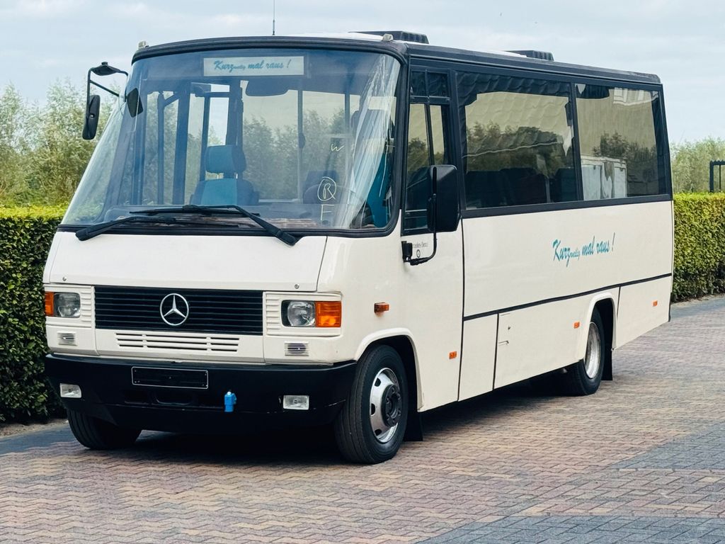 Bild des Angebotes Mercedes-Benz Vario 814 D ERNST AUWARTER CAMPER 29 PERSOONS
