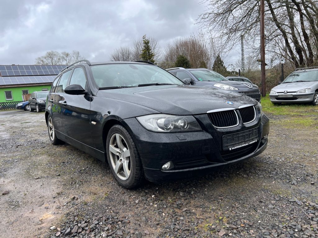 Bild des Angebotes BMW 318 Baureihe 3 Touring 318d Panorama-Dach/Xenon