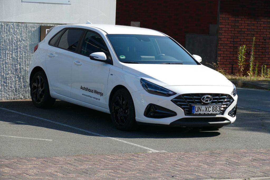Bild des Angebotes Hyundai i30 Trend Mild-Hybrid,Automatik,Navi,Kamera...