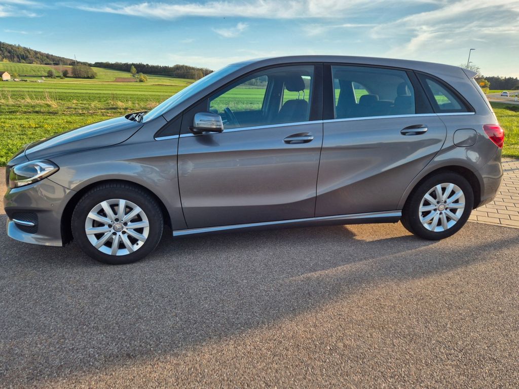 Bild des Angebotes Mercedes-Benz Mercedes B 180 | Sitzheizung | Tempomat | Navi
