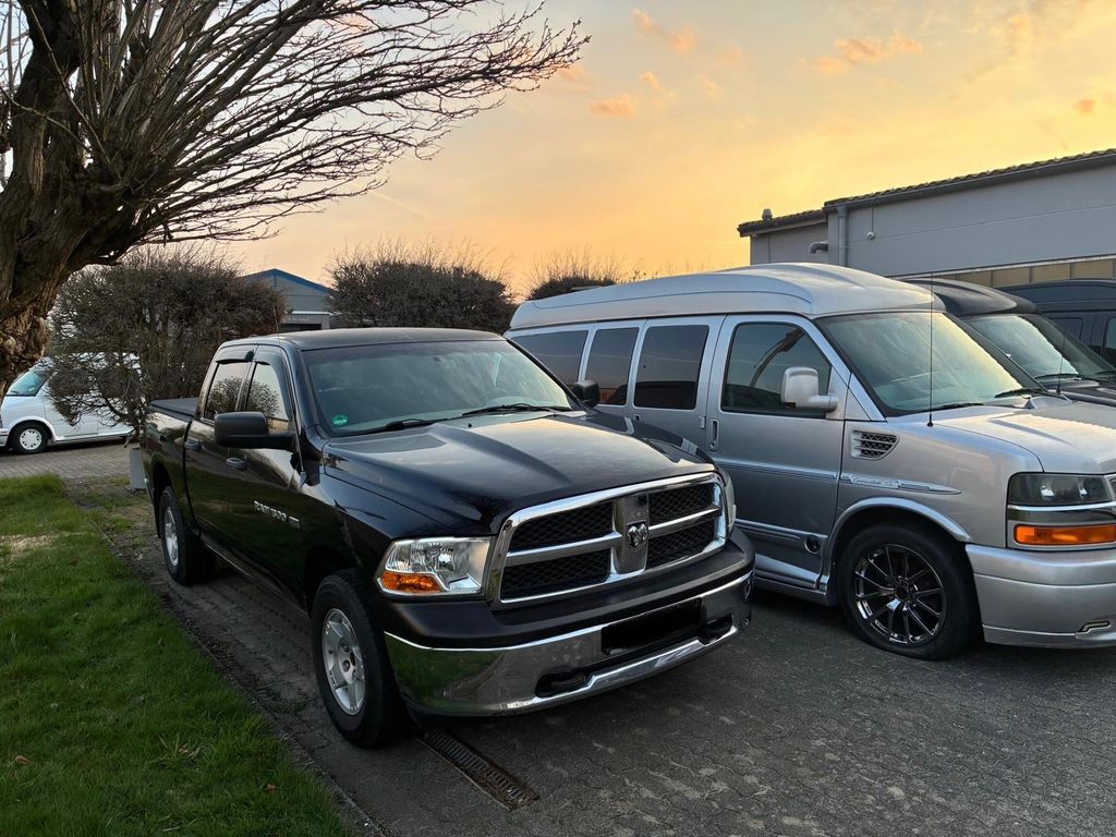 Bild des Angebotes Dodge RAM 1500 HEMI 5,7 V8 , ST - 4X4