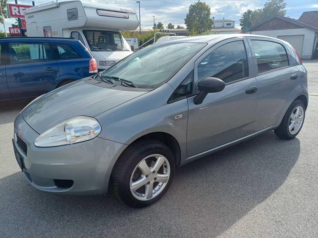 Bild des Angebotes Fiat Grande Punto 1.2l /1.HAND/ TÜV-NEU/ ZAHNRIEM.NEU