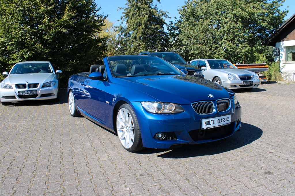 Bild des Angebotes BMW E93 330i *M-Sportpaket* *Le-Mans-Blau* *128 tkm*