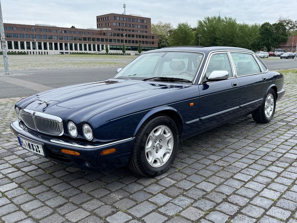 Bild des Angebotes Jaguar XJ8 4.0 Sovereign Long wheelbase (LWB)