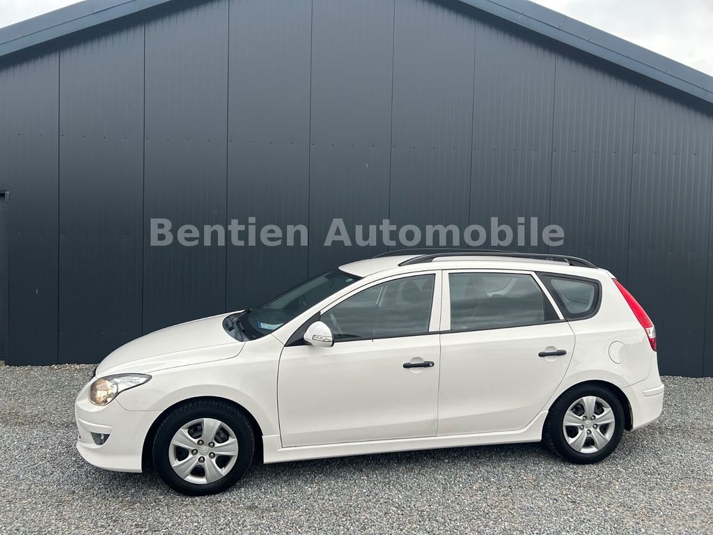 Bild des Angebotes Hyundai i30 CW 1.4 FIFA WM Edition,Klima,AHK,SHZ