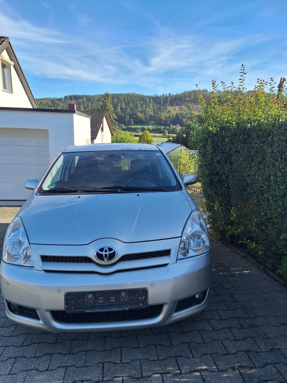 Bild des Angebotes Toyota Corolla Verso 1.8-l-VVT-i Sol | TÜV: 06/2027