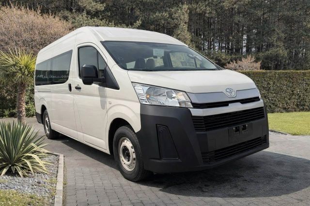 Bild des Angebotes Toyota Hiace3.5 GLS 13 Sitzer EXPORT OUT OF EU BTC/USDT