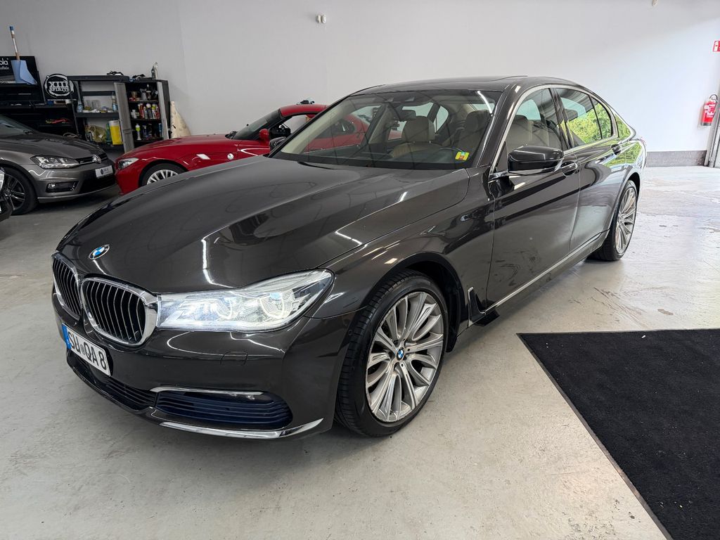 Bild des Angebotes BMW 730 d xDrive*Massage*Bowers & Wilkins*