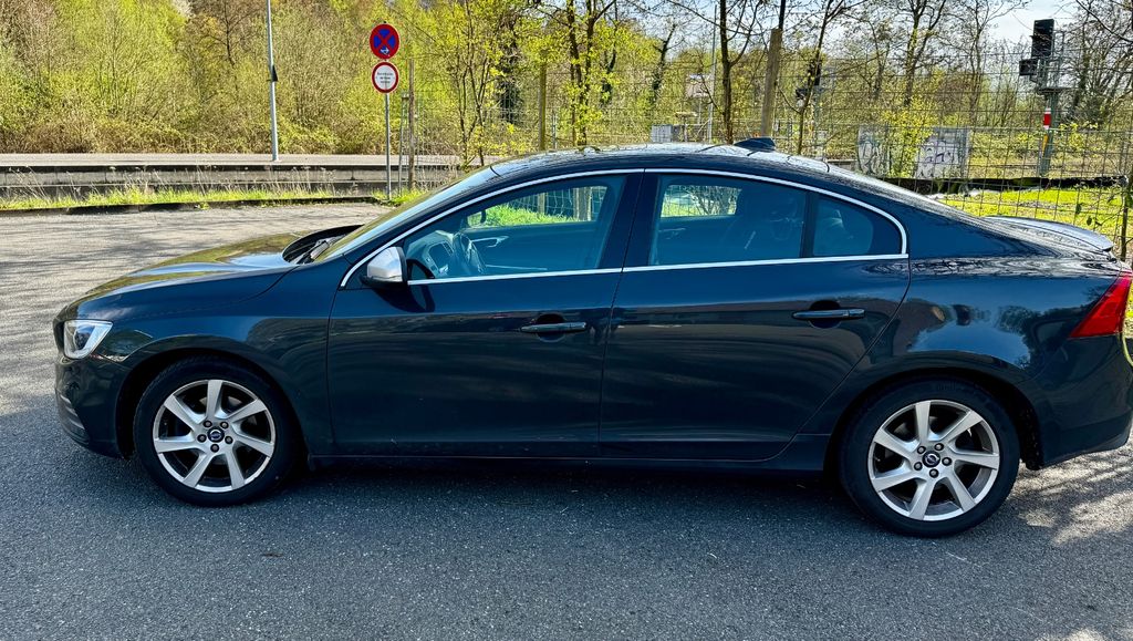 Bild des Angebotes Volvo S60 D4 RDesign 117000km