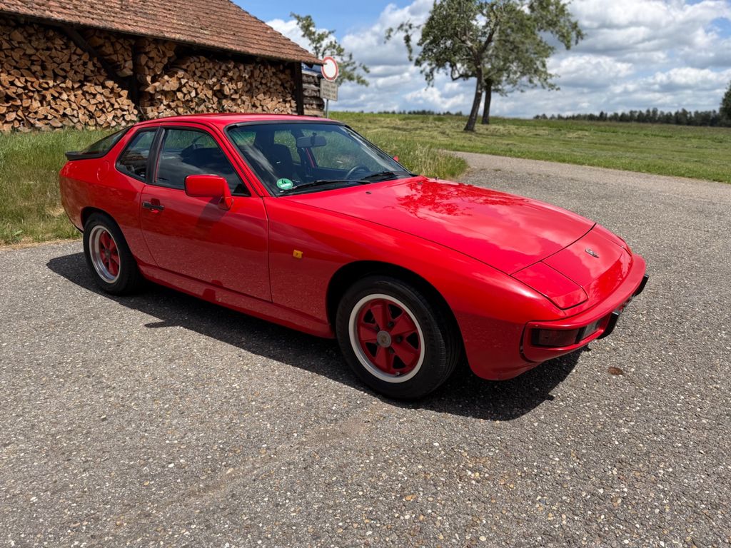 Porsche 924s