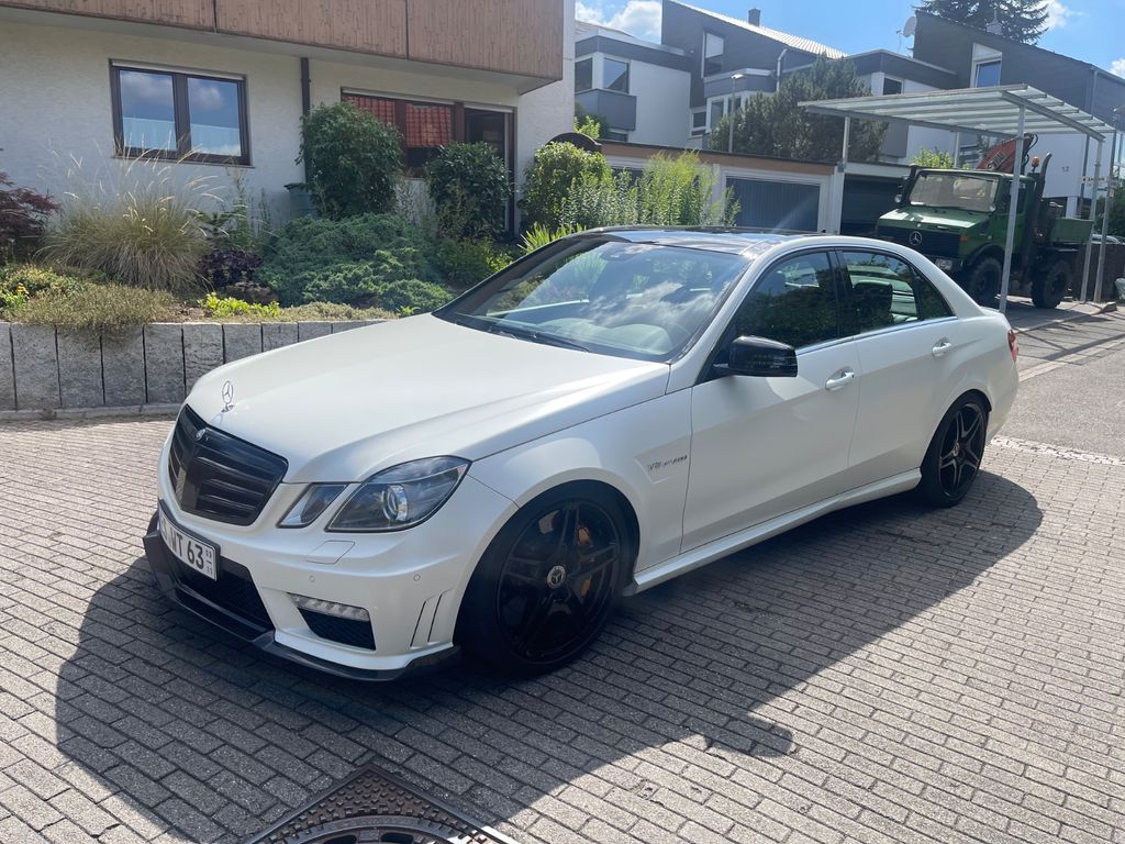 Bild des Angebotes Mercedes-Benz E 63 AMG AMG