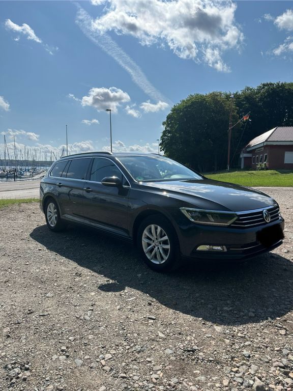 Bild des Angebotes Volkswagen Passat Variant 1.8 TSI DSG Comfortline Varia...
