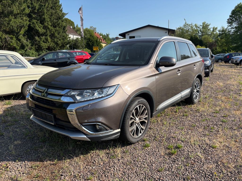 Bild des Angebotes Mitsubishi Outlander Top 4WD NUR AN HÄNDLER ABZUGEBEN!!!