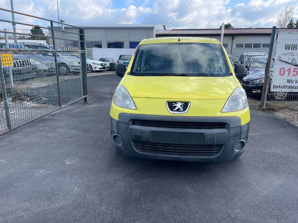 Bild des Angebotes Peugeot Partner L2 Doppelkabine 5 Sitze Euro 5