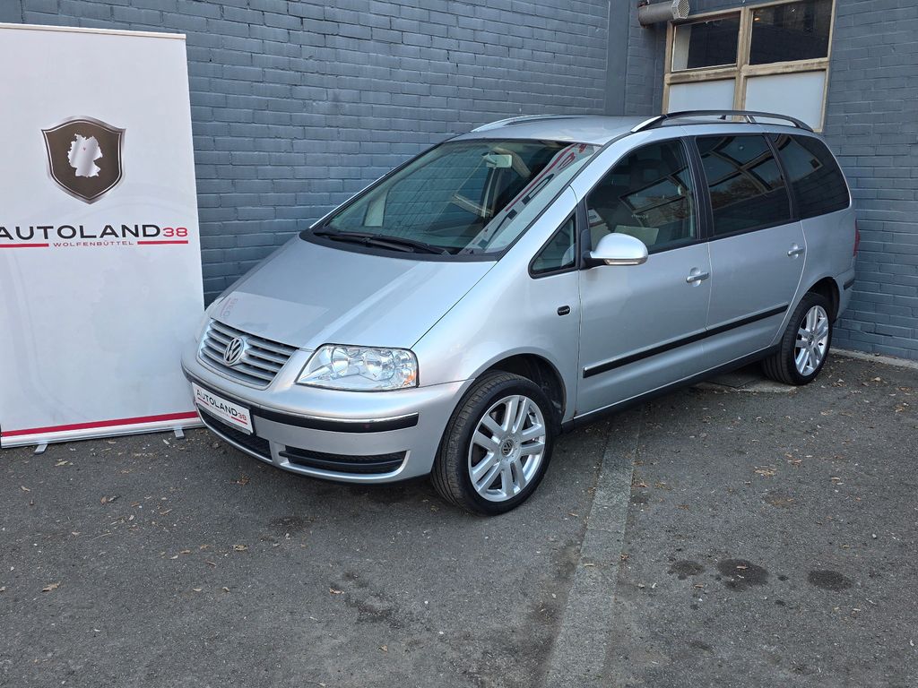 Bild des Angebotes Volkswagen Sharan Trendline 2.0 TDI Navi PDC 7 TÜV 02/27