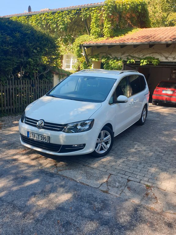 Bild des Angebotes Volkswagen Sharan 2.0 TDI SCR 135kW DSG 4MOT Highline H...
