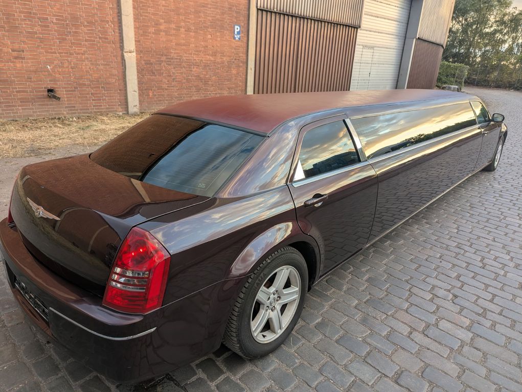 Bild des Angebotes Chrysler 300C 3.5 Stretchlimousine kein lincoln