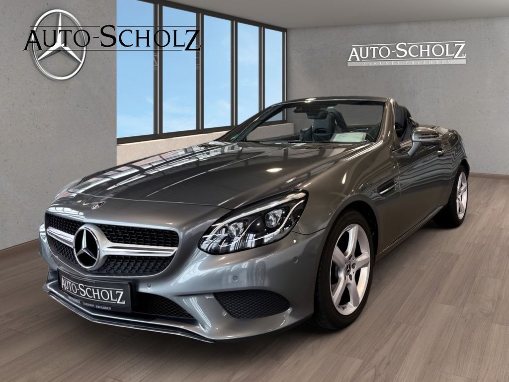 Bild des Angebotes Mercedes-Benz SLC 180 LED ILS+VOLLLEDER+AMBIENTE+TOTWINKEL+SHZ