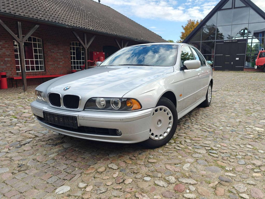 BMW 525 525i / 2 Hand / Leder / Navi Pro / SHD / Kli