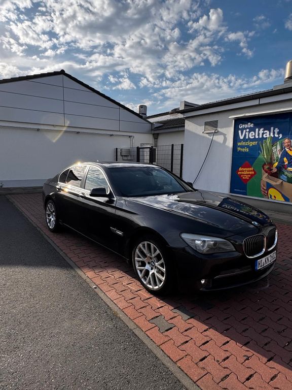 Bild des Angebotes BMW 740d -