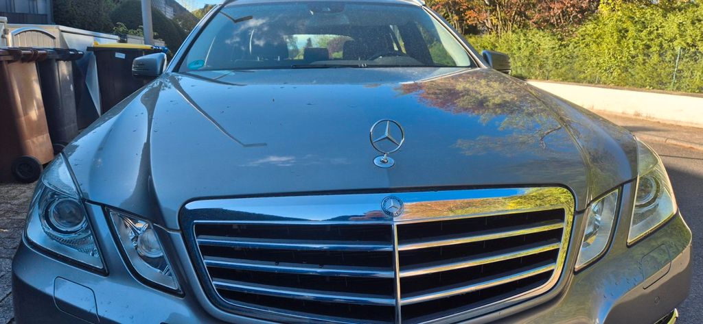 Bild des Angebotes Mercedes-Benz E 300 4matic-T- Modell Avantgarde