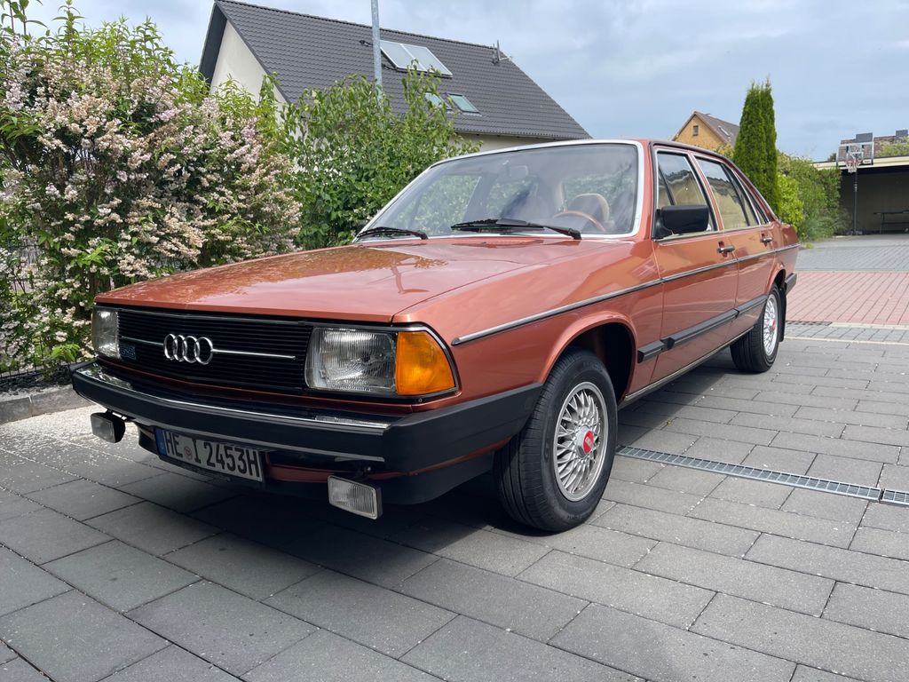 Audi 100